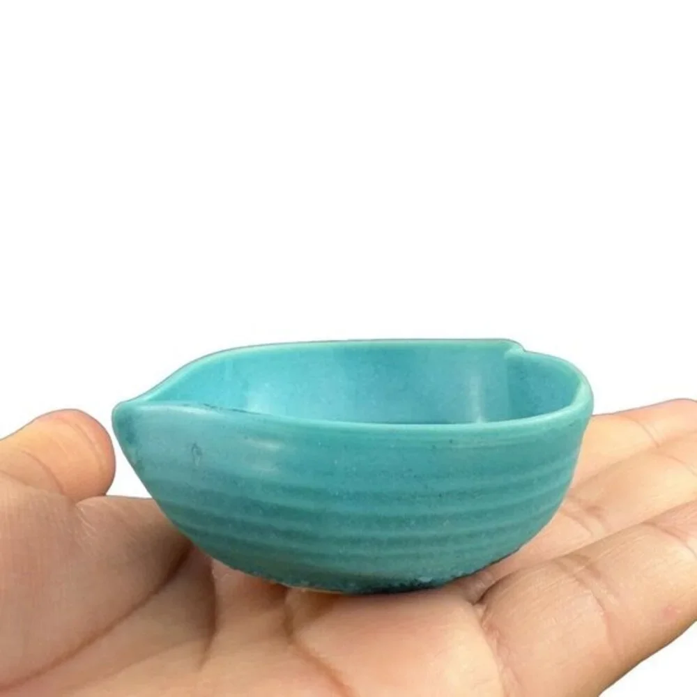 Hand Crafted Studio Pottery Crystalline Blue Heart Shaped Small Dish Bowl Green‎